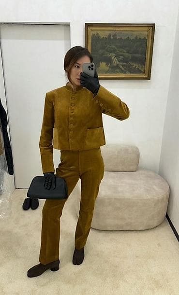 бон хелф: Продаю костюм от Bonnito 
Новый 
Размер L — 1