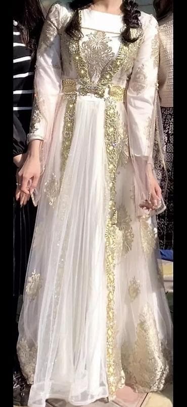 Вечернее платье, Длинная модель, Фатин, С рукавами, Шлейф, S, M — 1