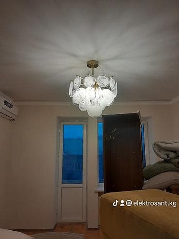 рекламная вывеска с подсветкой: Электромонтажные и сантехнические работы “ELEKTROSANT.KG”. Услуги: - — 4