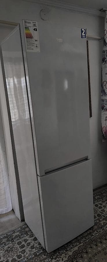 желмаян тетиктери: Муздаткыч Beko, Эки камералуу — 1