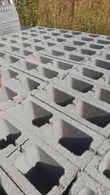 скамейки б у: Пескоблок Гладкий, Заборный, 150x190x390, Самовывоз, Бесплатная доставка, Платная доставка — 9