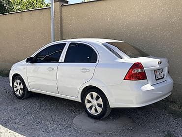 Chevrolet Aveo: 2021 г., 1.5 л, Механика, Бензин, Седан — 2