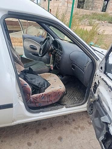 Ford Courier: 1996 г., 1.8 л, Ручные, Бензин, Фургон