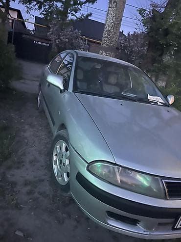 демио 2005: Mitsubishi Carisma: 2000 г., 1.8 л, Автомат, Бензин, Седан — 2