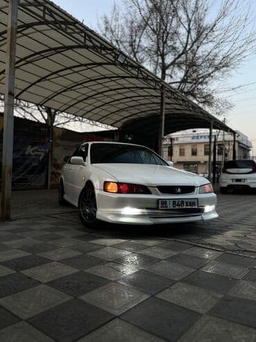 Honda Accord: 2001 г., 2 л, Типтроник, Бензиновая, Седан