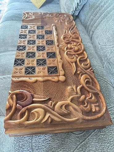 Электротранспорт: Резная деревянная шахматная доска-ларец Цена Договорная. - Материал — 4