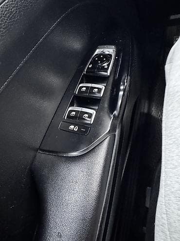 kia 2023: Kia K5: 2020 г., 2 л, Автомат, Газ, Фастбек — 9