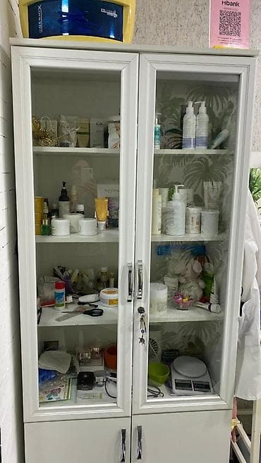 караоке клуб: Сдаю действующий готовый элитный салон красоты 80 кв.м. в самом центре — 9