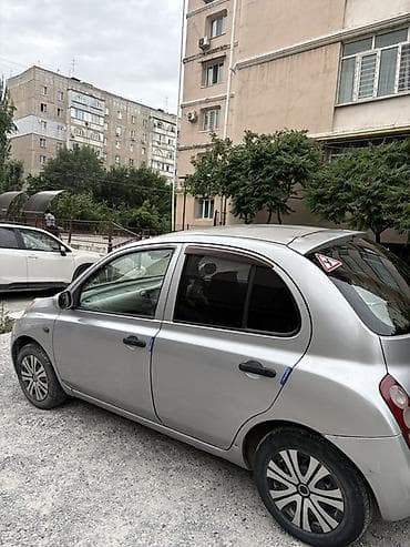 авто марч: Nissan March: 2002 г., 1.3 л, Автомат, Бензин — 2
