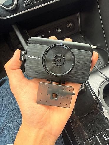 4 gb: Срочно выложили дешево покупали за 23 тысячи Видеорегистратор IROAD — 2