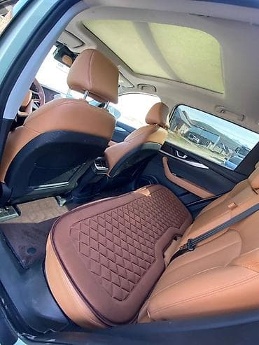 Электротранспорт: Электромобиль кроссовер (5‑дверный, кузов SUV) в нежно‑зеленом цвете с — 7