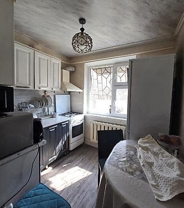 Квартиры: 2 комнаты, 43 м², 104 серия, 1 этаж, Косметический ремонт — 9