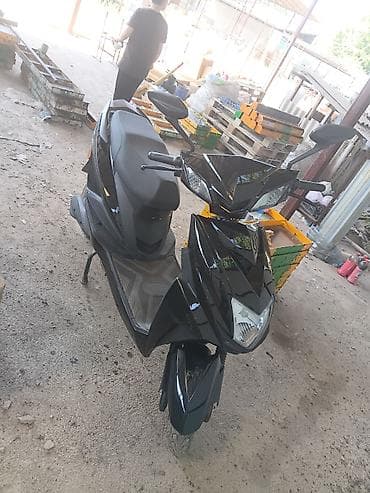 колесо на мотороллер: Скутер/мопед, городской класс, цвет черный. Основные особенности: - — 3