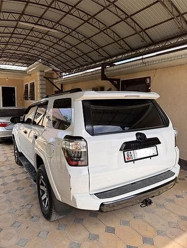 space runner: Toyota 4Runner: 2022 г., 4 л, Автомат, Бензин, Внедорожник — 3