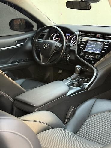 Toyota Camry: 2020 г., 2.5 л, Автомат, Бензин, Седан — 6