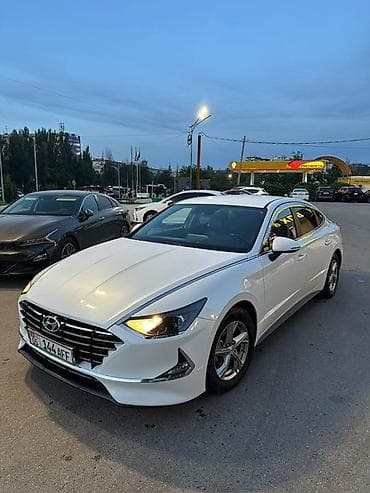 elantra 2019: Hyundai Sonata: 2019 г., 2 л, Автомат, Бензин, Седан — 3