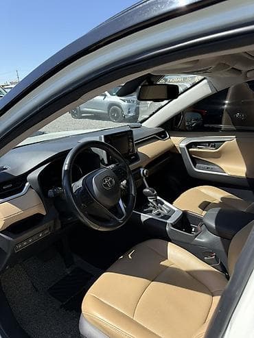 накладки на 124: Toyota RAV4: 2022 г., 2.5 л, Вариатор, Гибрид, Кроссовер — 9