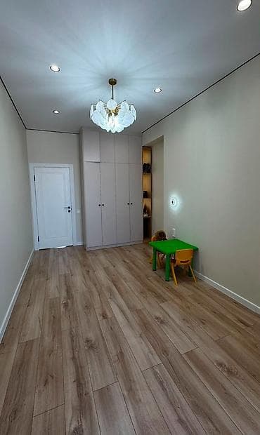 3 комнаты, 92 м², Тунгуч мкр 10 этаж — 3