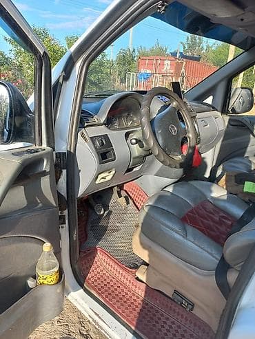 Mercedes-Benz Vito: 2009 г., Механика, Дизель, Минивэн — 6