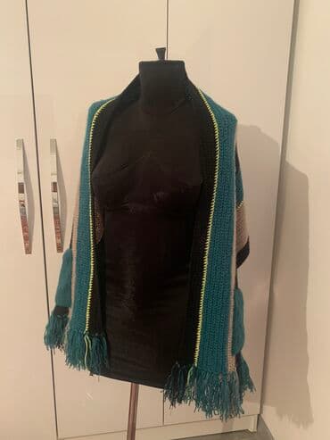 исламский товар: Продаётся шерстяной вязаный палантин с карманами, стильный, очень — 1