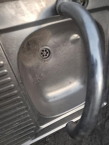 куплю мойку на кухню бу: Кухонная мойка из нержавеющей стали с крылом для сушки. состояние — 5