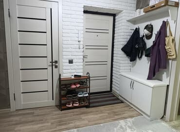 сдаю квартира 1комната: 3 комнаты, 70 м², 106 серия, 1 этаж, Дизайнерский ремонт — 1