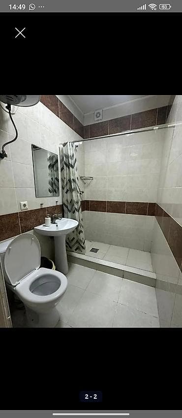 Недвижимость: Уютный номер с большой двуспальной кроватью и собственной ванной — 3