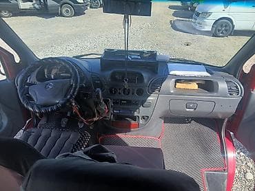 торг у капота: Mercedes-Benz Спринтер: 2005 г., Бус — 5