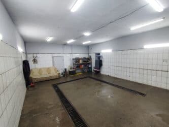 сдаю дом дордой моторс: Сдается Помещение на Дэн Сяопина 155 район Кызыл Аскер. Описание: - — 4