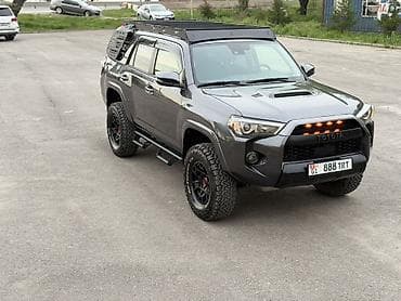 Toyota 4Runner: 2023 г., 4 л, Автомат, Бензин, Внедорожник