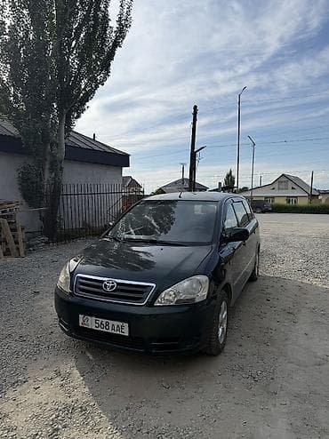 Транспорт: Toyota Ipsum: 2001 г., 2 л, Механика, Дизель, Минивэн — 5