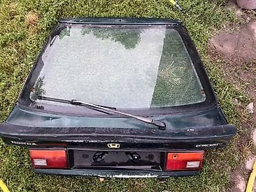 90: Крышка багажника Honda, 1989 г., Оригинал — 1