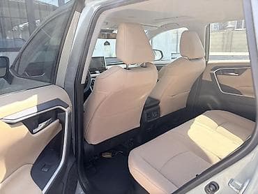 Продажа авто: Toyota RAV4: 2019 г., 2.5 л, Автомат, Гибрид, Кроссовер — 8