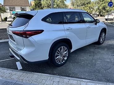 Транспорт: Toyota Highlander: 2022 г., 3.5 л, Автомат, Бензин, Кроссовер — 10