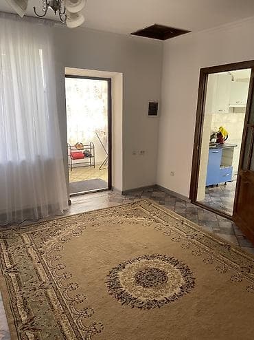 баа: Новопокровкадан уй сатылат, баардык шарттары менен, короодо очок кана — 4