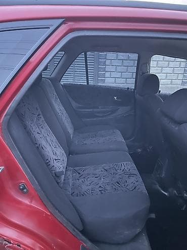 хонда истеп 1: Mazda Familia: 1999 г., 1.5 л, Кол менен иштөөчү, Бензин, Универсал — 5