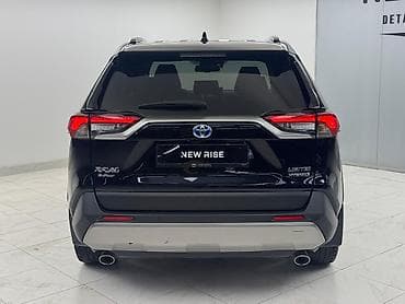 Продажа авто: Toyota RAV4: 2023 г., 2.5 л, Вариатор, Гибрид, Кроссовер — 8