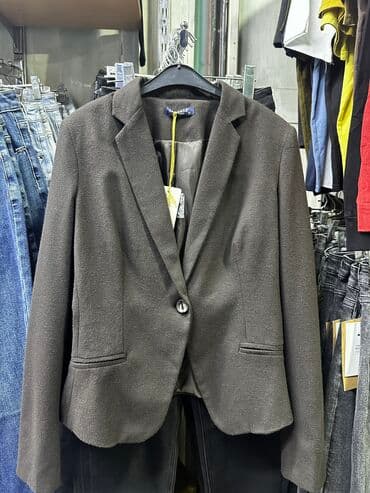 прокат мужских костюмов [возьми на прокат] бишкек фото: Пиджак приталенный, производство Турция, новый, размер М, цена 900 сом — 1