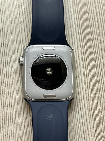 se 4: Продаю Apple Watch SE 2 89% Есть защитное стекло(+запасная) Не — 7