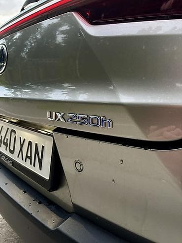 лексус ух 200: Lexus UX: 2019 г., 2 л, Автомат, Гибрид, Кроссовер — 6
