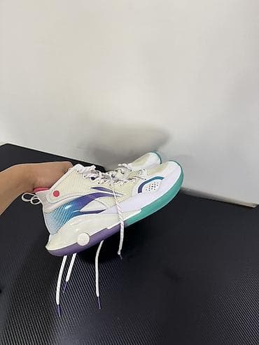 баскетбольные кроссовки: Мужские кроссовки, 41.5, 42, Б/у, цвет - Белый, Самовывоз, Платная доставка — 2