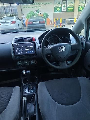 авто с последующим выкупом хонда фит: Honda Fit: 2003 г., 1.3 л, Бензин, Хэтчбэк — 8