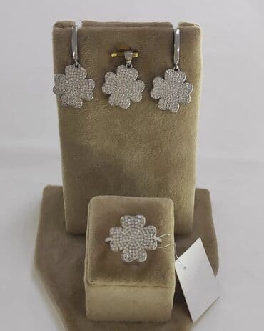 свадебные платья от производителя: Цена 3500сом Серебро пробы 925 Дизайн Италия Качество отличное Камни — 1