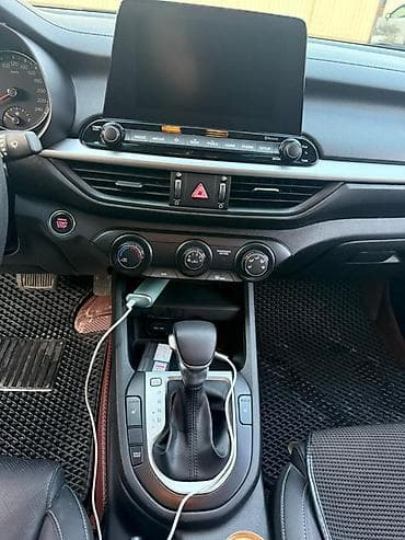 kia serato: Kia Cerato: 2018 г., 1.6 л, Бензин, Седан — 8
