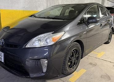 приус c: Toyota Prius: 2013 г., 1.8 л, Вариатор, Гибрид, Хэтчбэк — 1