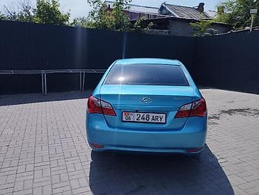 Hyundai Elantra: 2018 г., 1.6 л, Кол менен иштөөчү, Бензин, Седан — 3