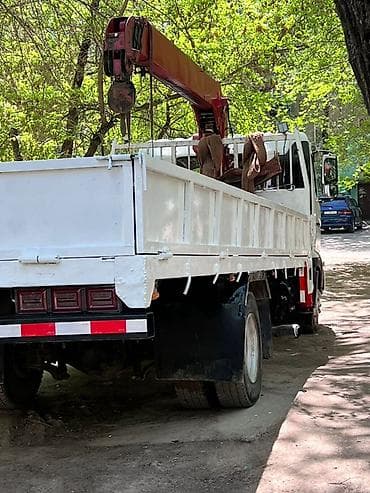 ауман тягач: Манипулятор, Toyota, 2002 г., от 4 т — 2