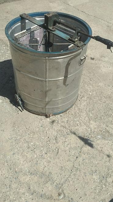 сварщик авто: Ручная медогонка на 4 рамки - Тип: радиальная/хордовая ручная — 3