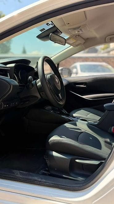 Продажа авто: Toyota Corolla: 2022 г., 1.8 л, Автомат, Гибрид, Седан — 3
