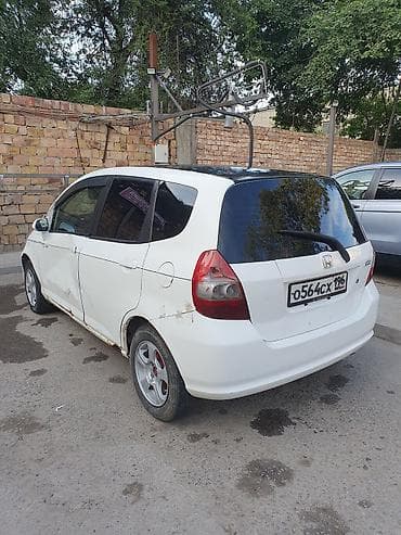 Транспорт: Honda Fit: 2002 г., 1.3 л, Автомат, Бензин, Хэтчбэк — 8